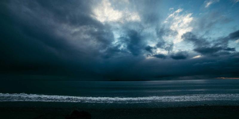 域名投资入门指南：识别潜力域名，为网站建设与主机托管奠定基石